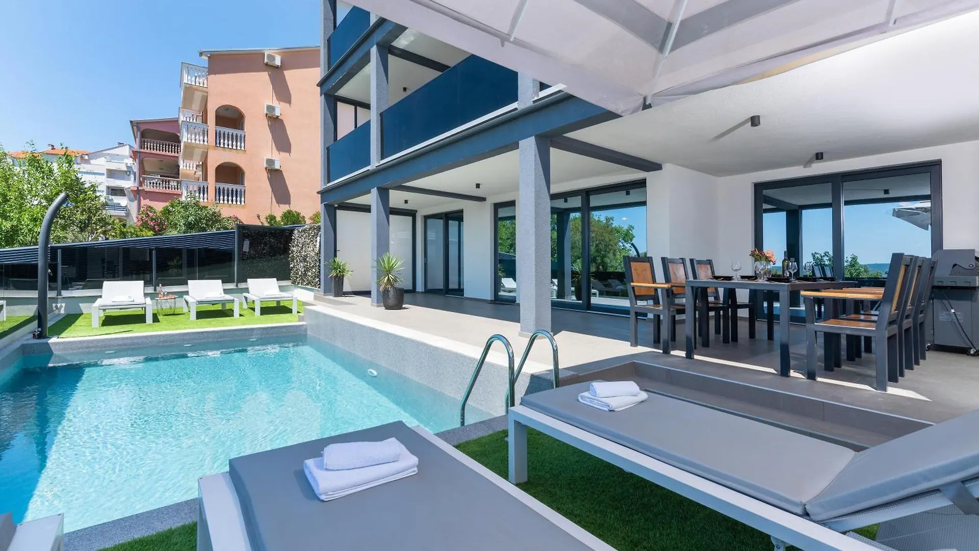 Complex Twins Villa Crikvenica