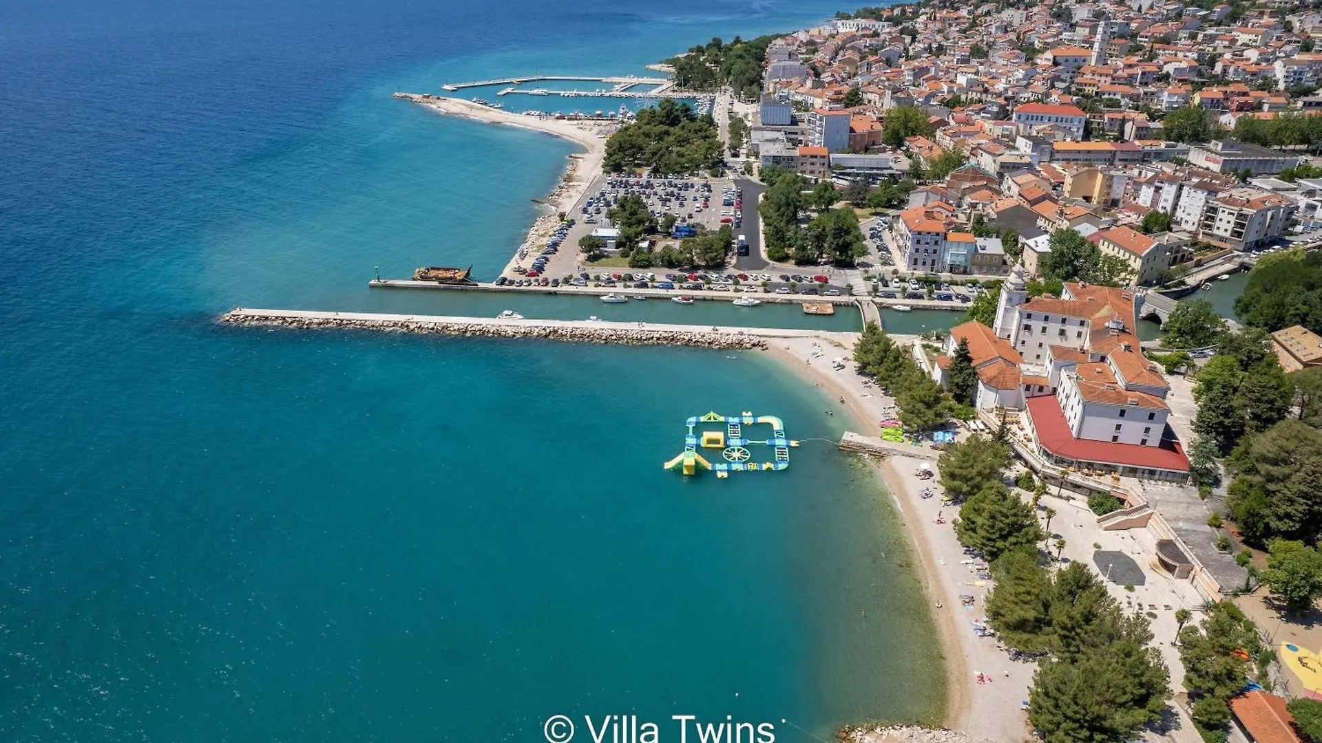 Complex Twins Villa Crikvenica