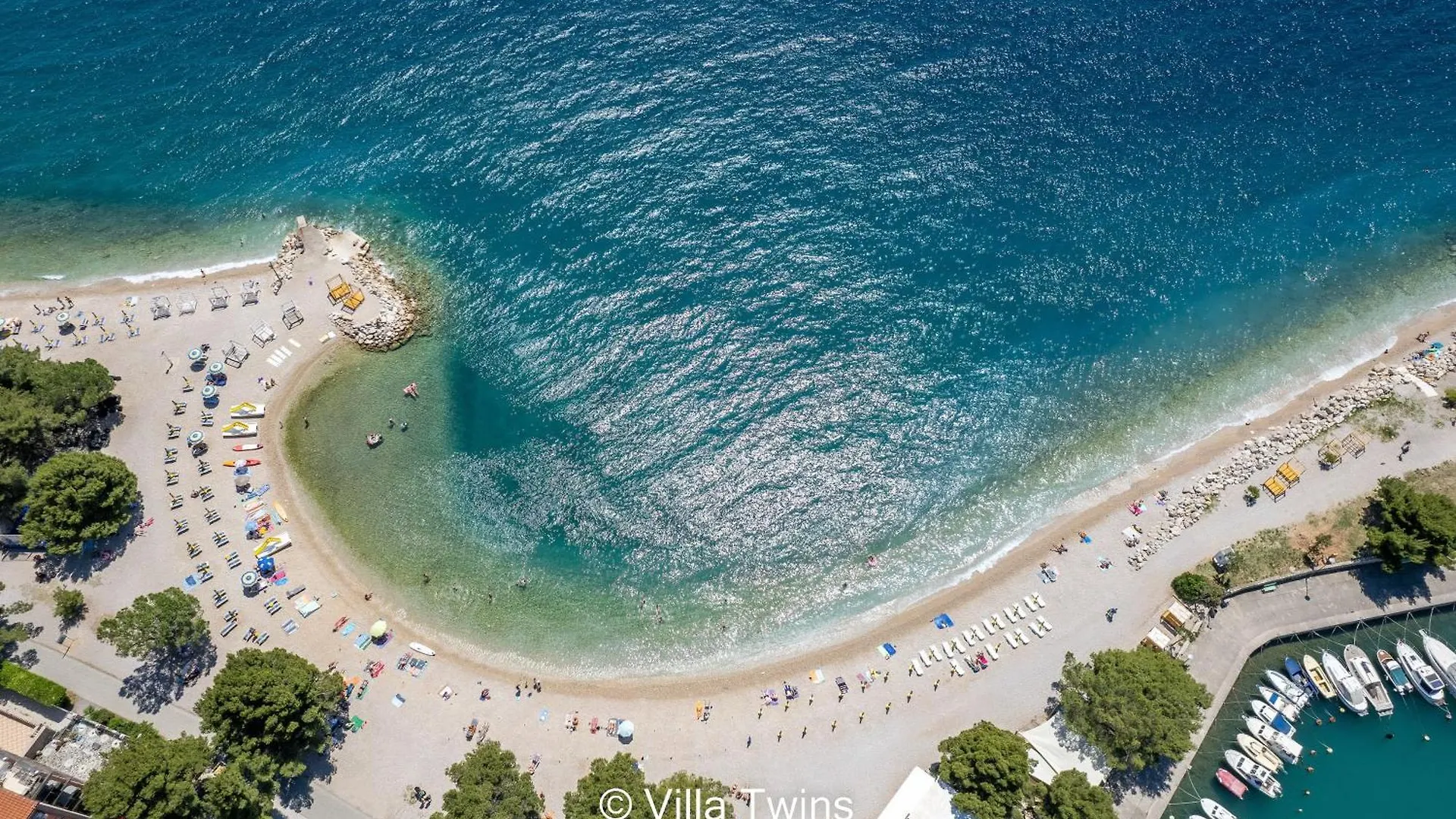 Complex Twins Villa Crikvenica 0*,  Croatia